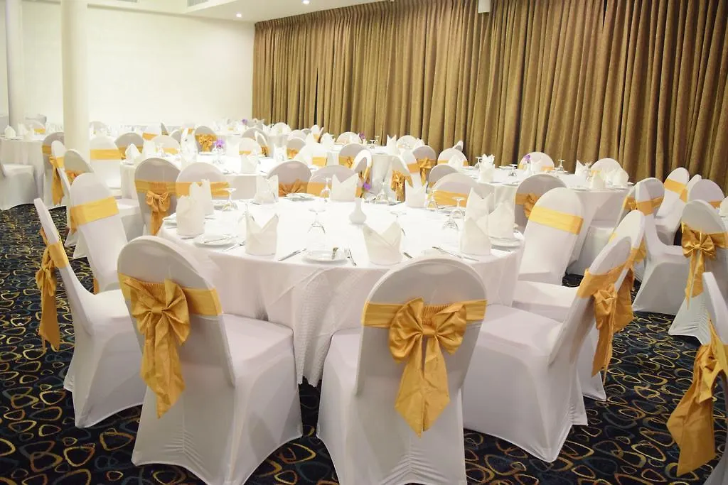 Anarva Hotel & Spa Dehiwala-Mount Lavinia 4*,