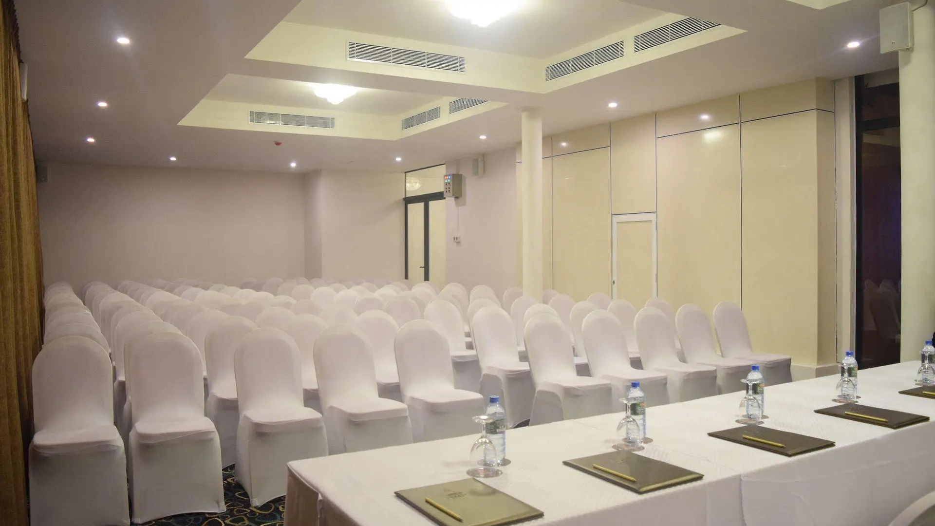 Anarva Hotel & Spa Dehiwala-Mount Lavinia